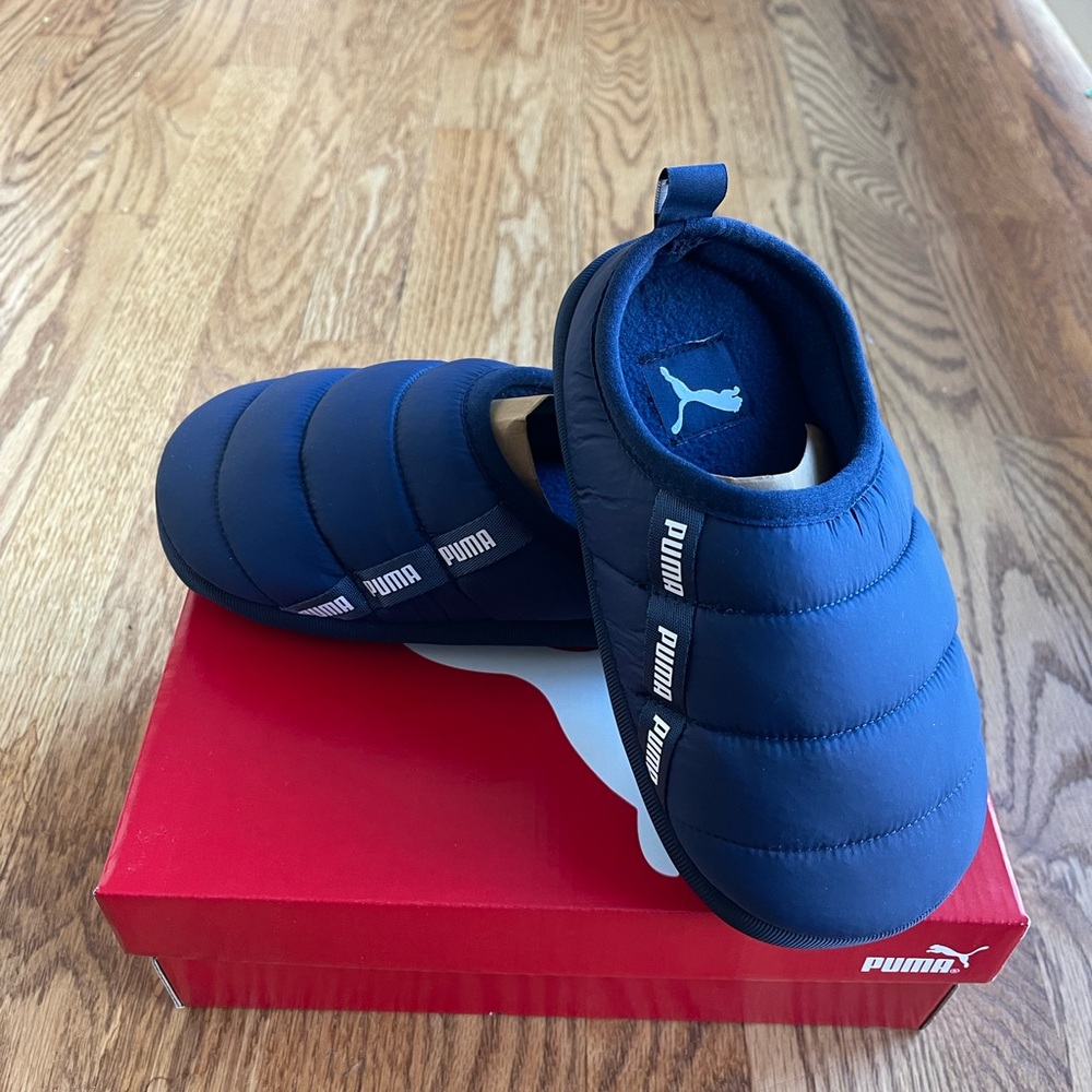 Puma Scuff Youth boys Blue Casual Slippers, Size 1